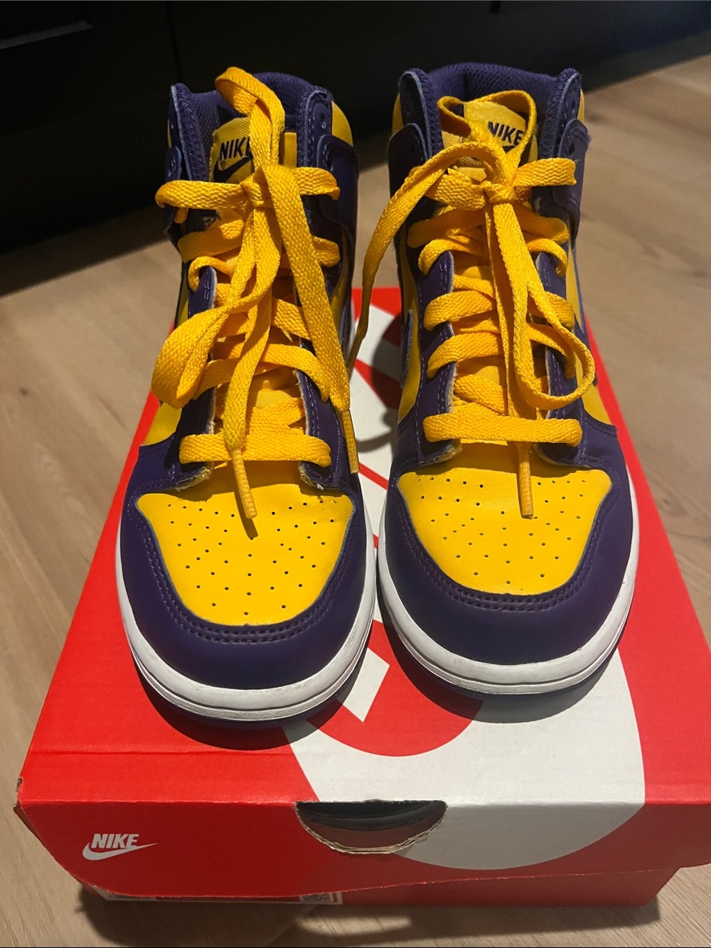 Nike Dunk High purple yellow lakers size 2